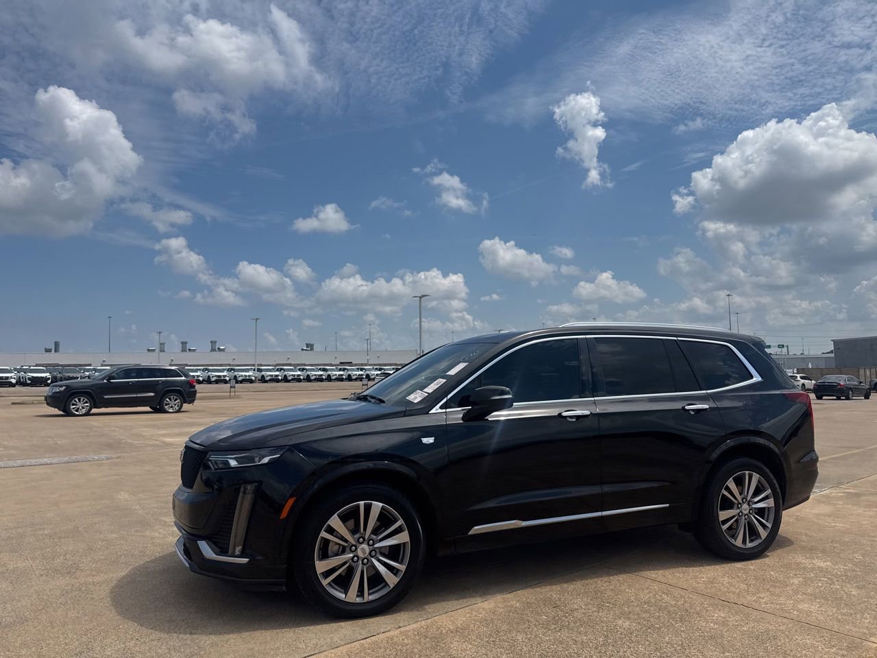 Used 2020 Cadillac XT6 Premium Luxury FWD image 12