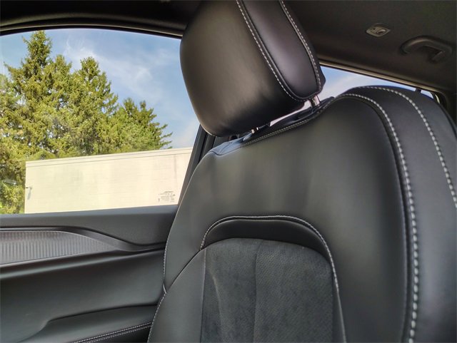 New 2025 Jeep Grand Cherokee L Altitude image 26