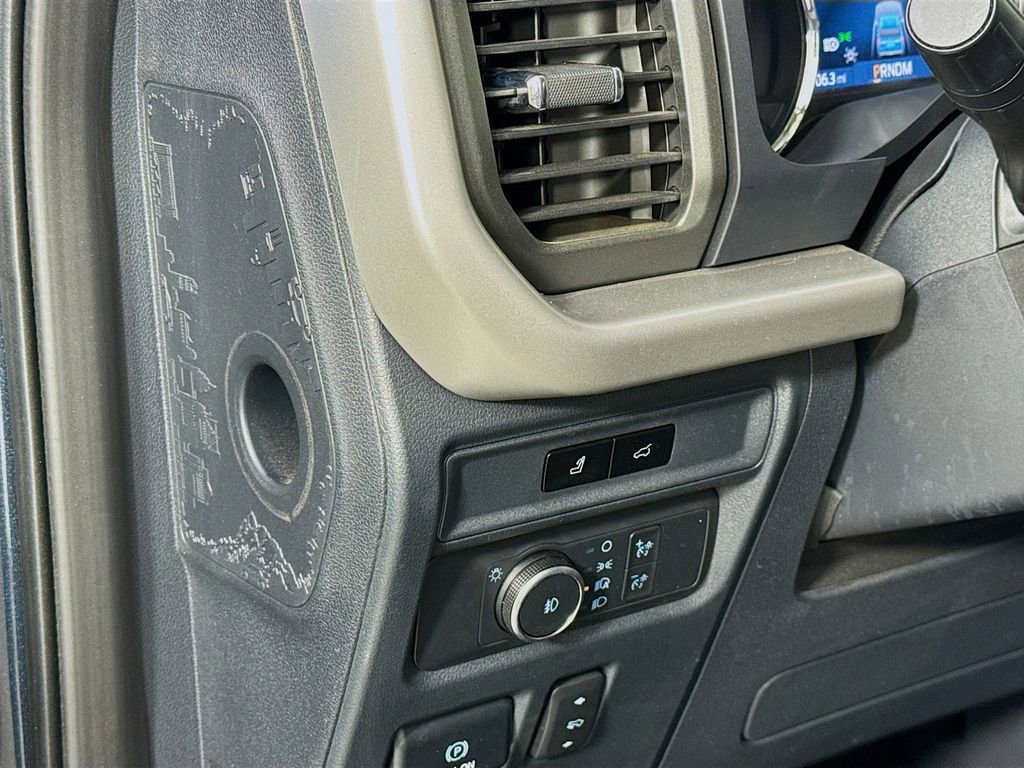 Used 2023 Ford Expedition Max XLT image 10