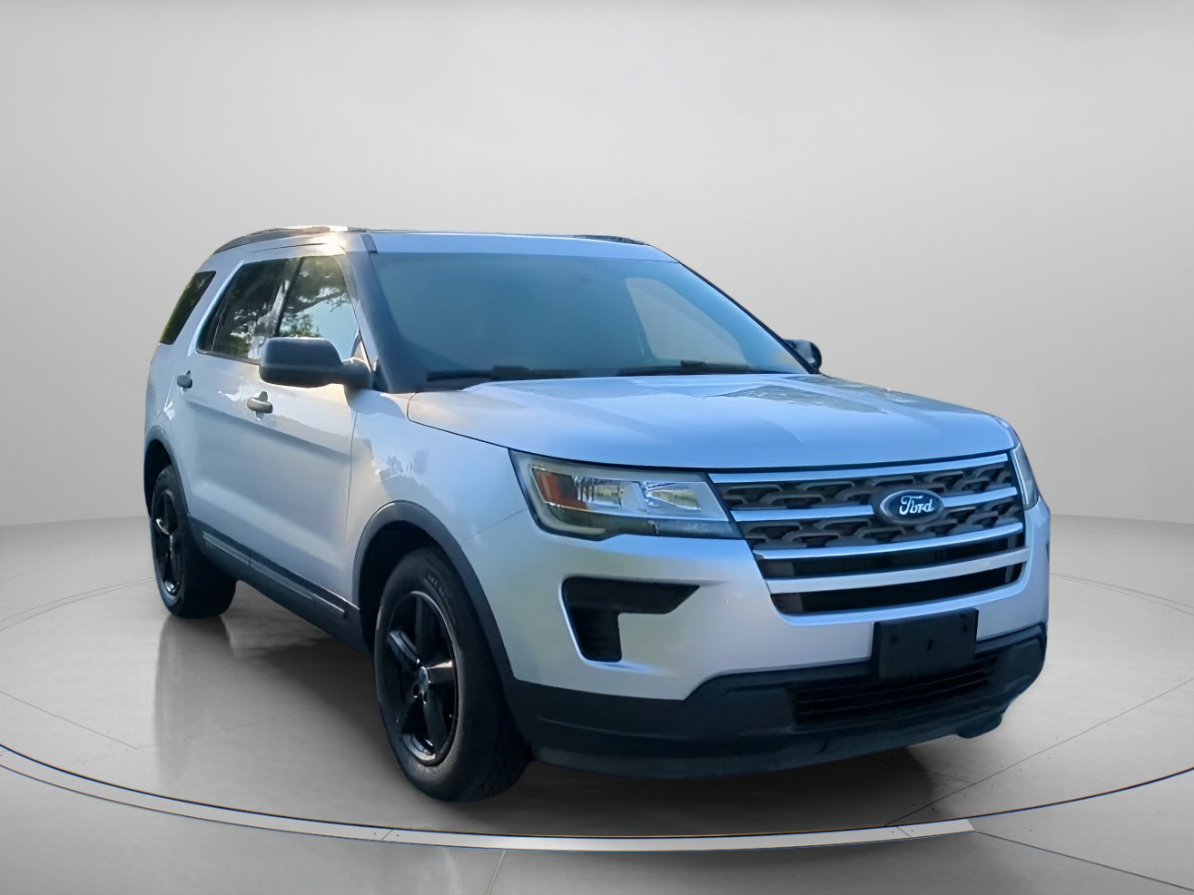 Used 2018 Ford Explorer FWD image 4
