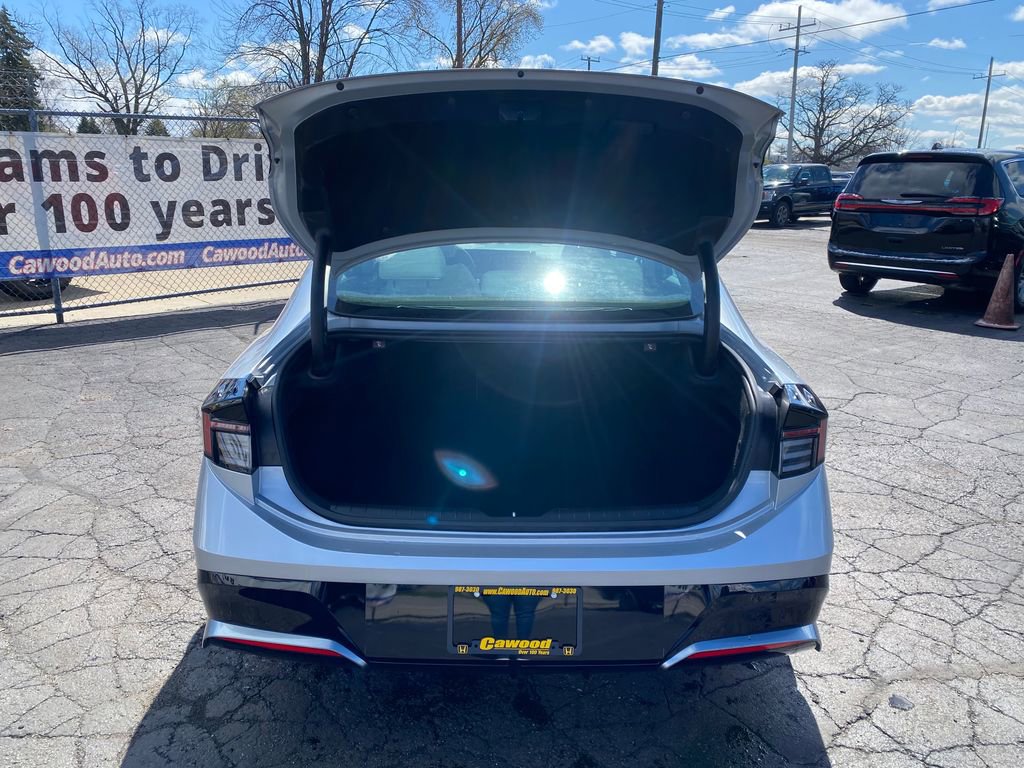 Used 2025 Hyundai Sonata SEL image 4