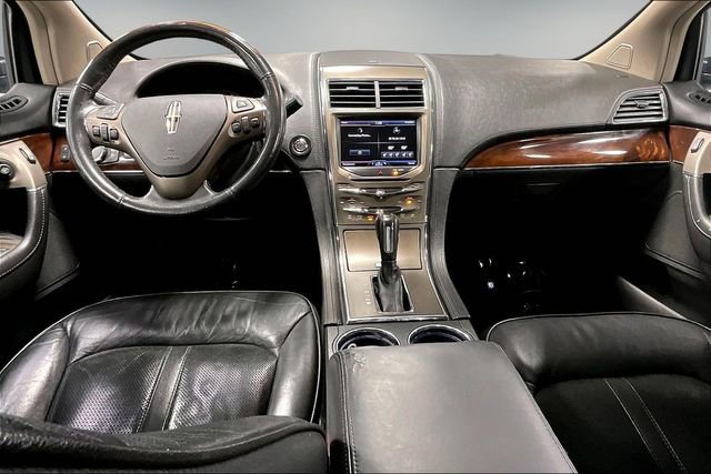 Used 2013 Lincoln MKX FWD image 8