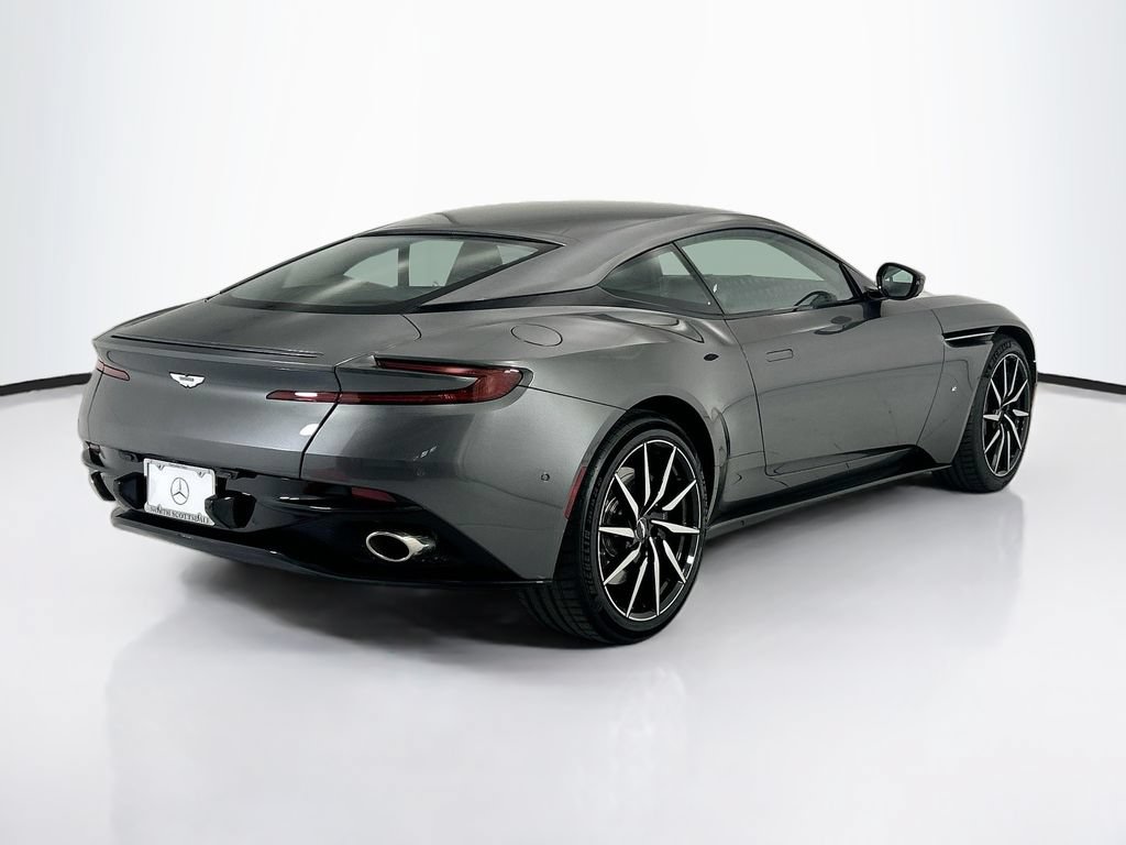 Used 2018 Aston Martin DB11 V12 RWD image 5