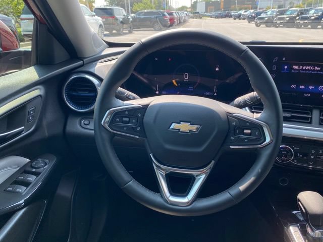 Used 2026 Chevrolet Trax LT w/ Driver Confidence Package FWD image 27