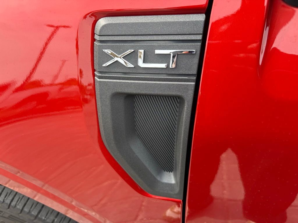 Used 2024 Ford Maverick XLT w/ XLT Luxury Package AWD/4WD image 11