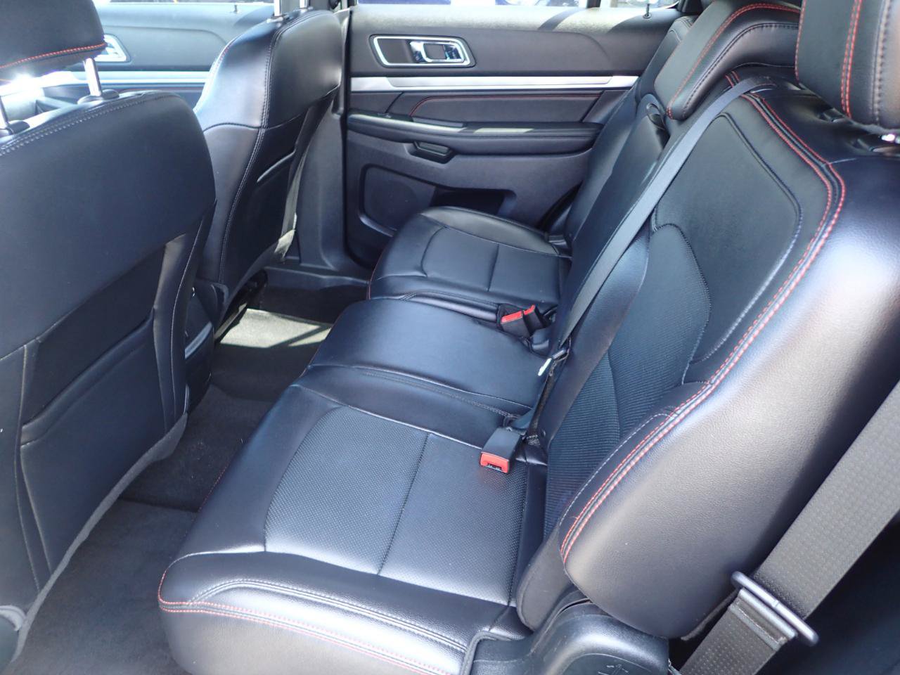 Used 2019 Ford Explorer Sport AWD/4WD image 11