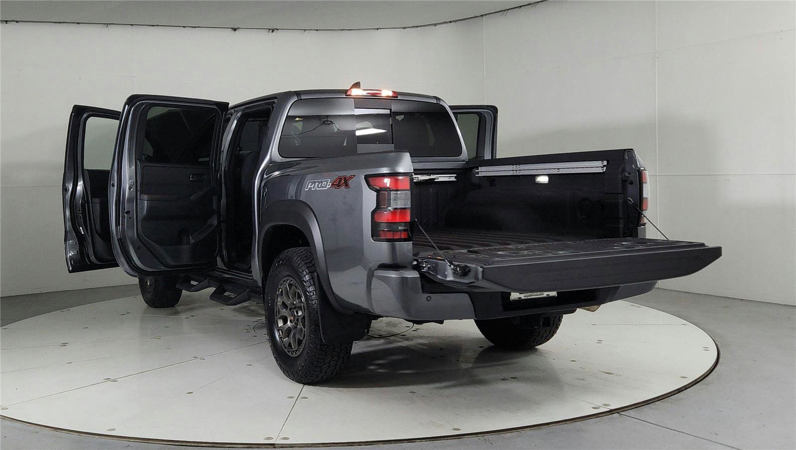 Certified 2026 Nissan Frontier PRO-4X w/ Pro-4x Convenience Package AWD/4WD image 11