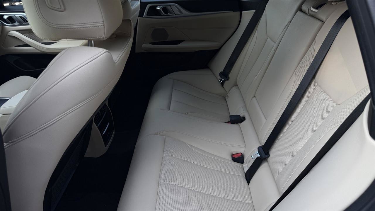 Used 2023 BMW i4 eDrive35 w/ Premium Package RWD image 29