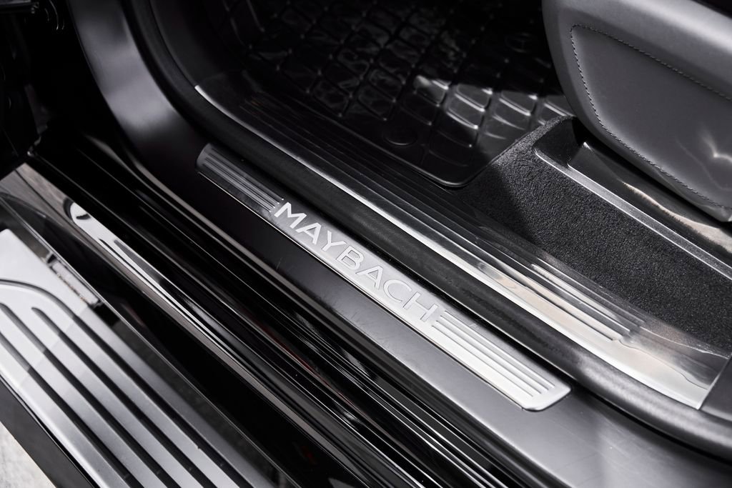 Used 2024 Mercedes-Benz Maybach GLS 600 4MATIC image 36