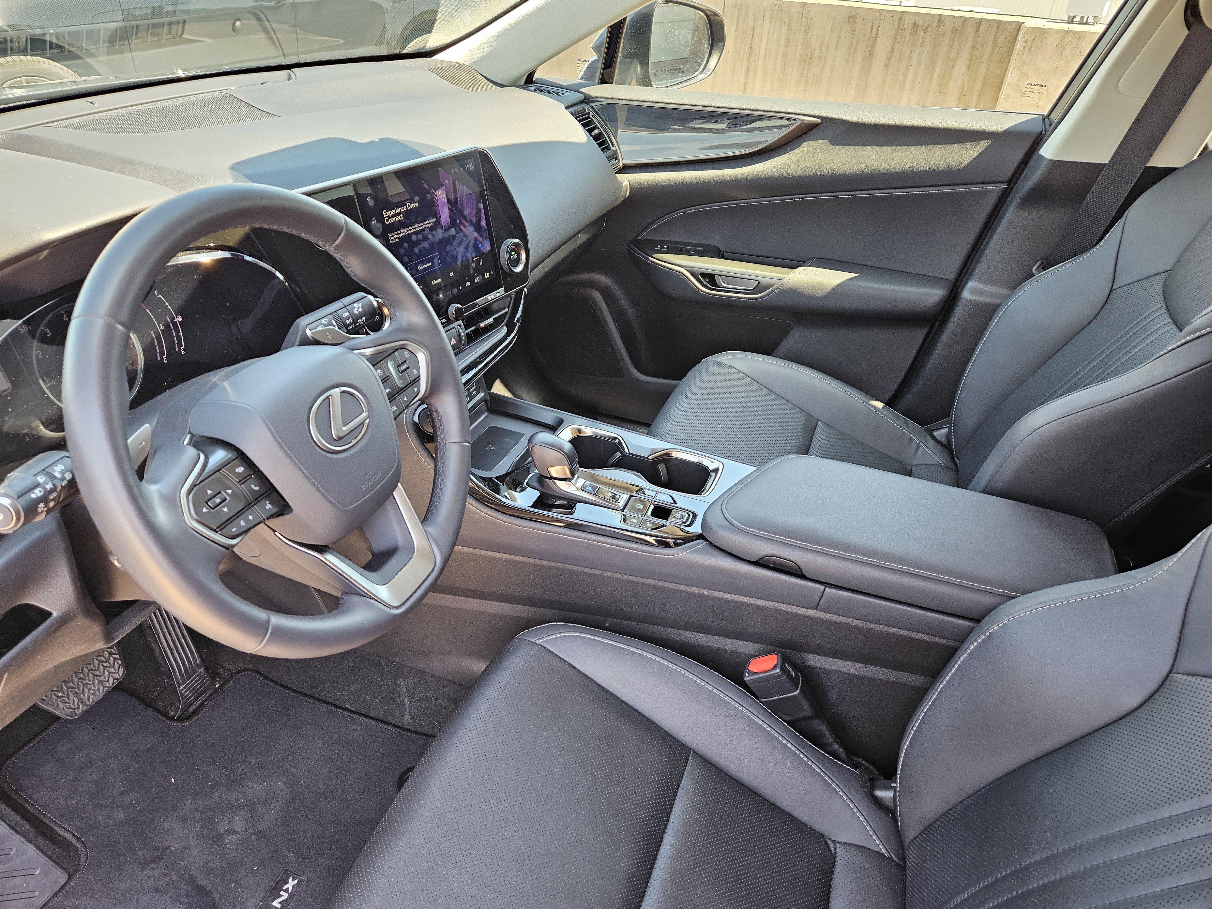 Used 2023 Lexus NX 350 AWD image 4