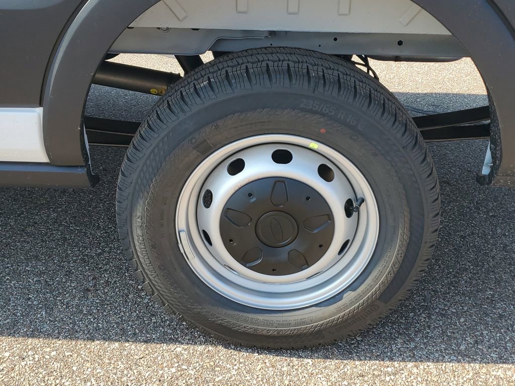 New 2026 Ford Transit 250 148 Medium Roof image 5