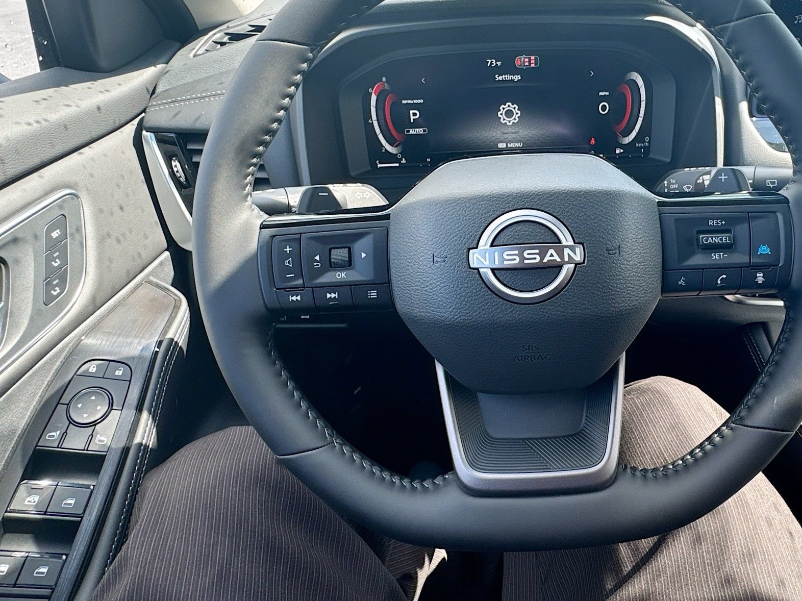 New 2026 Nissan Rogue Platinum AWD/4WD image 11