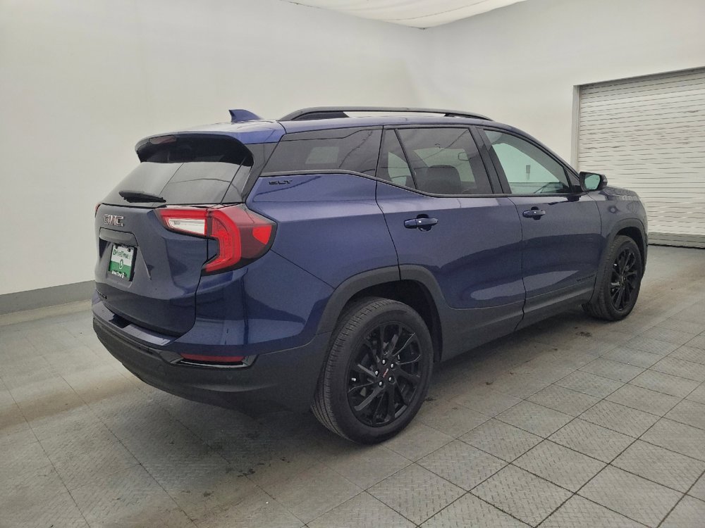 Used 2023 GMC Terrain SLT w/ Tech Package image 10