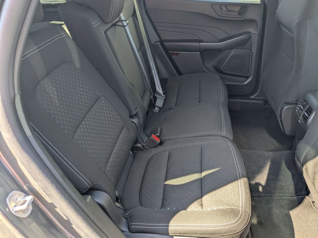 Used 2025 Ford Escape Active image 27