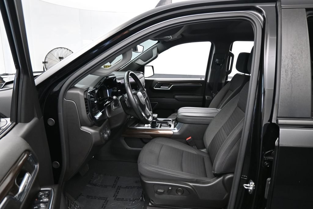 Used 2024 Chevrolet Silverado 1500 RST RWD image 10