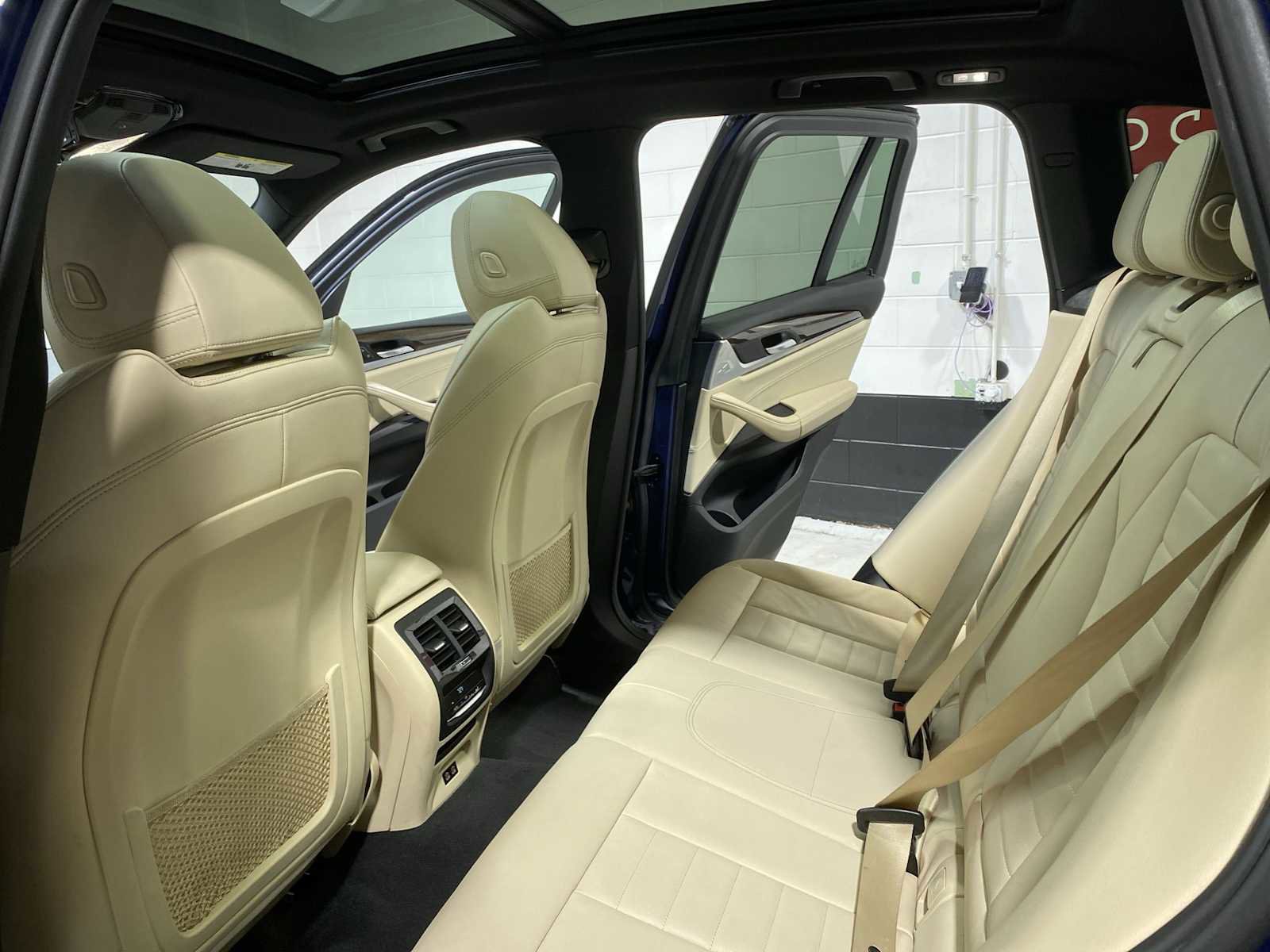 Used 2020 BMW X3 xDrive30i w/ Premium Package image 12