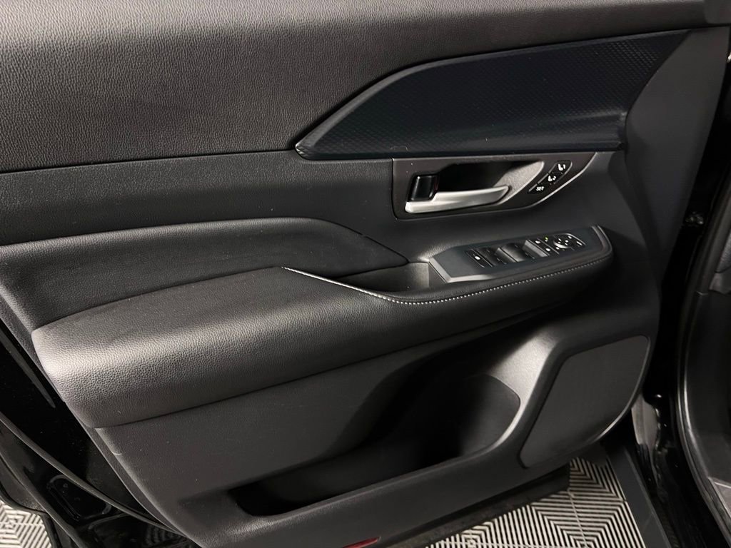 Used 2024 Toyota Grand Highlander AWD Hybrid image 25