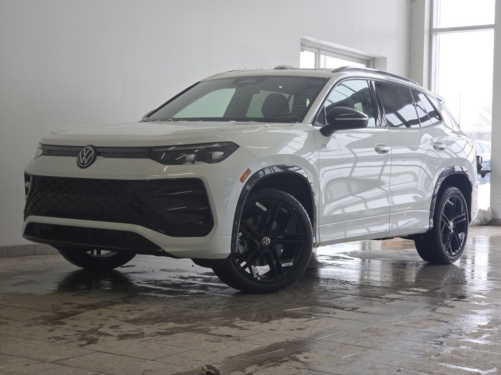 New 2026 Volkswagen Tiguan SE R-Line image 2