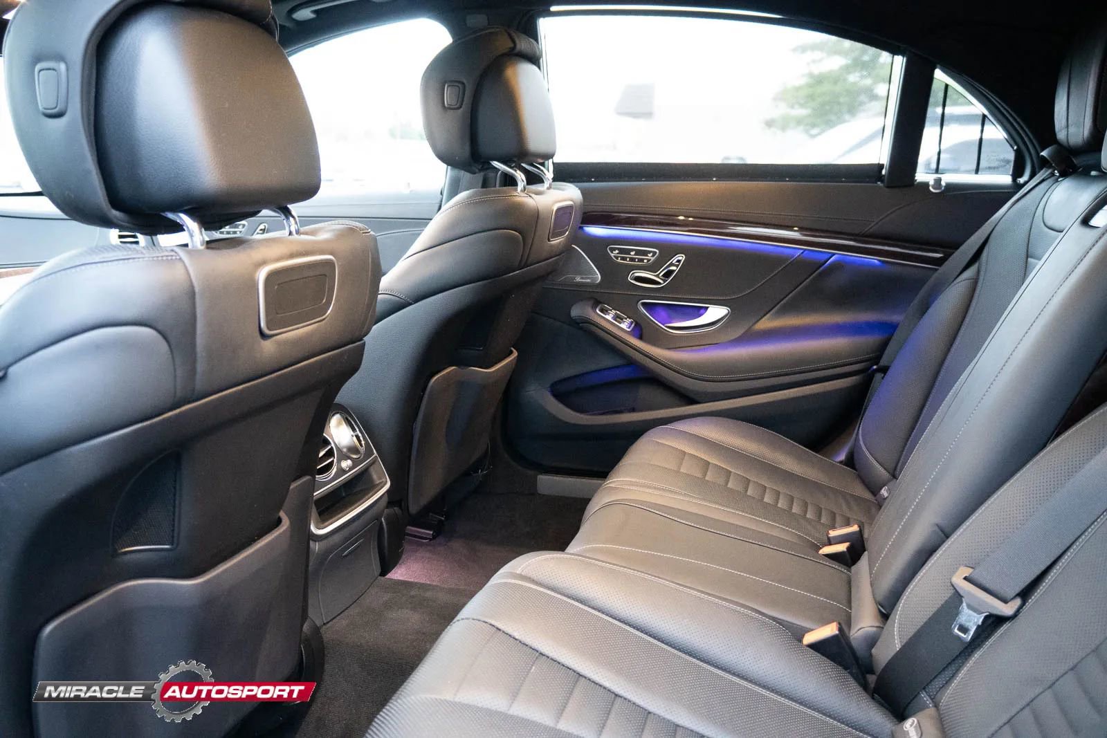 Used 2018 Mercedes-Benz S 560 S 560 4MATIC Sedan 4D image 28