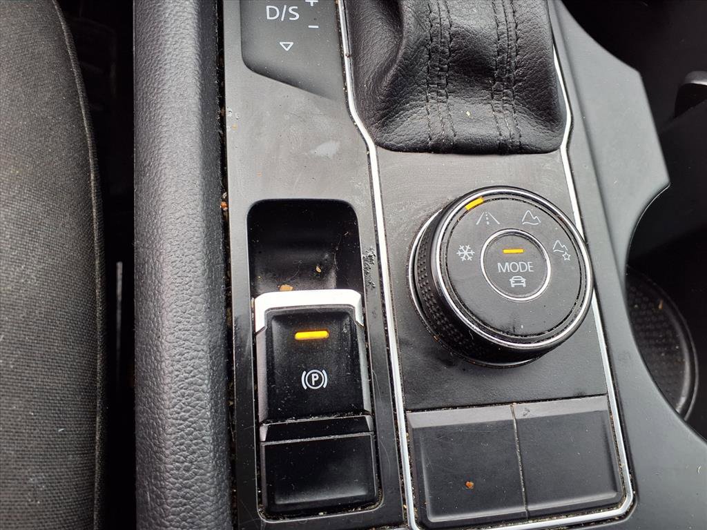 Used 2018 Volkswagen Atlas S image 26