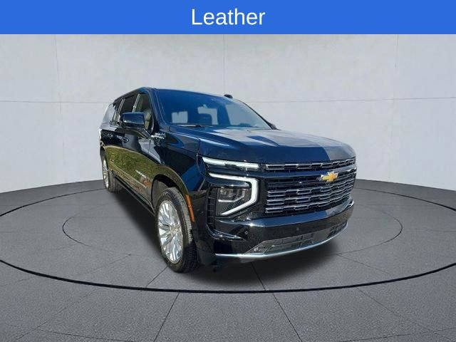 Used 2025 Chevrolet Suburban High Country AWD/4WD image 8