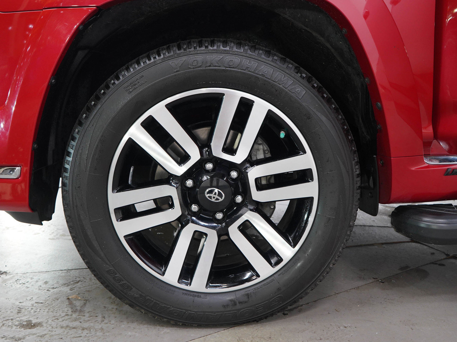 Used 2021 Toyota 4Runner Limited AWD/4WD image 29