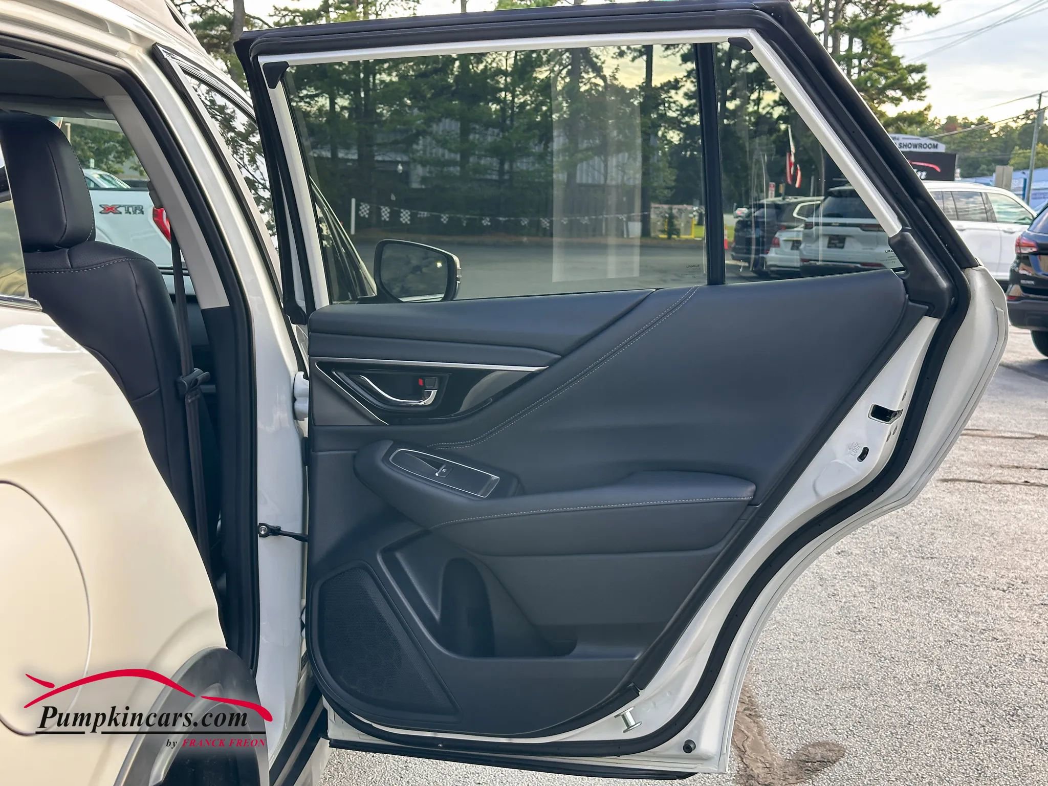 Used 2022 Subaru Outback Limited image 19