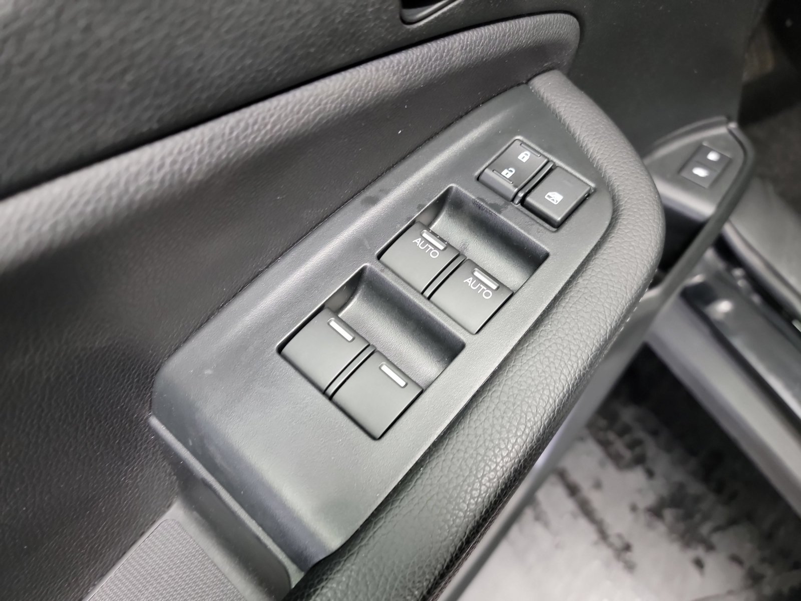 Used 2023 Honda Passport EX-L image 14