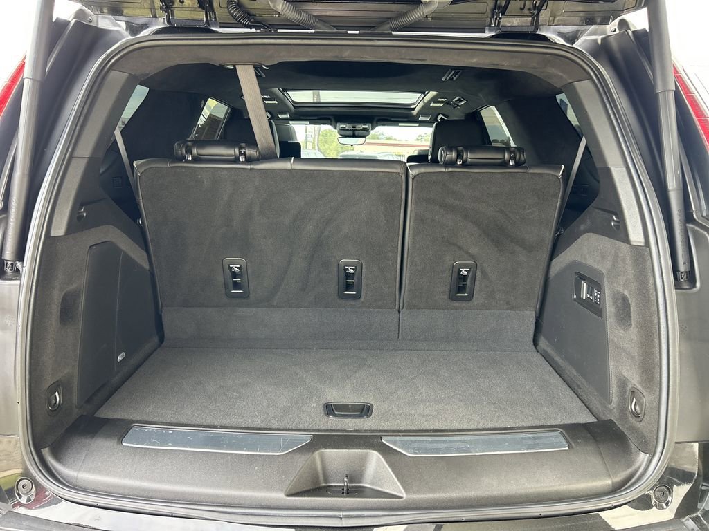 Certified 2024 Cadillac Escalade V w/ LPO, ONYX Package image 10