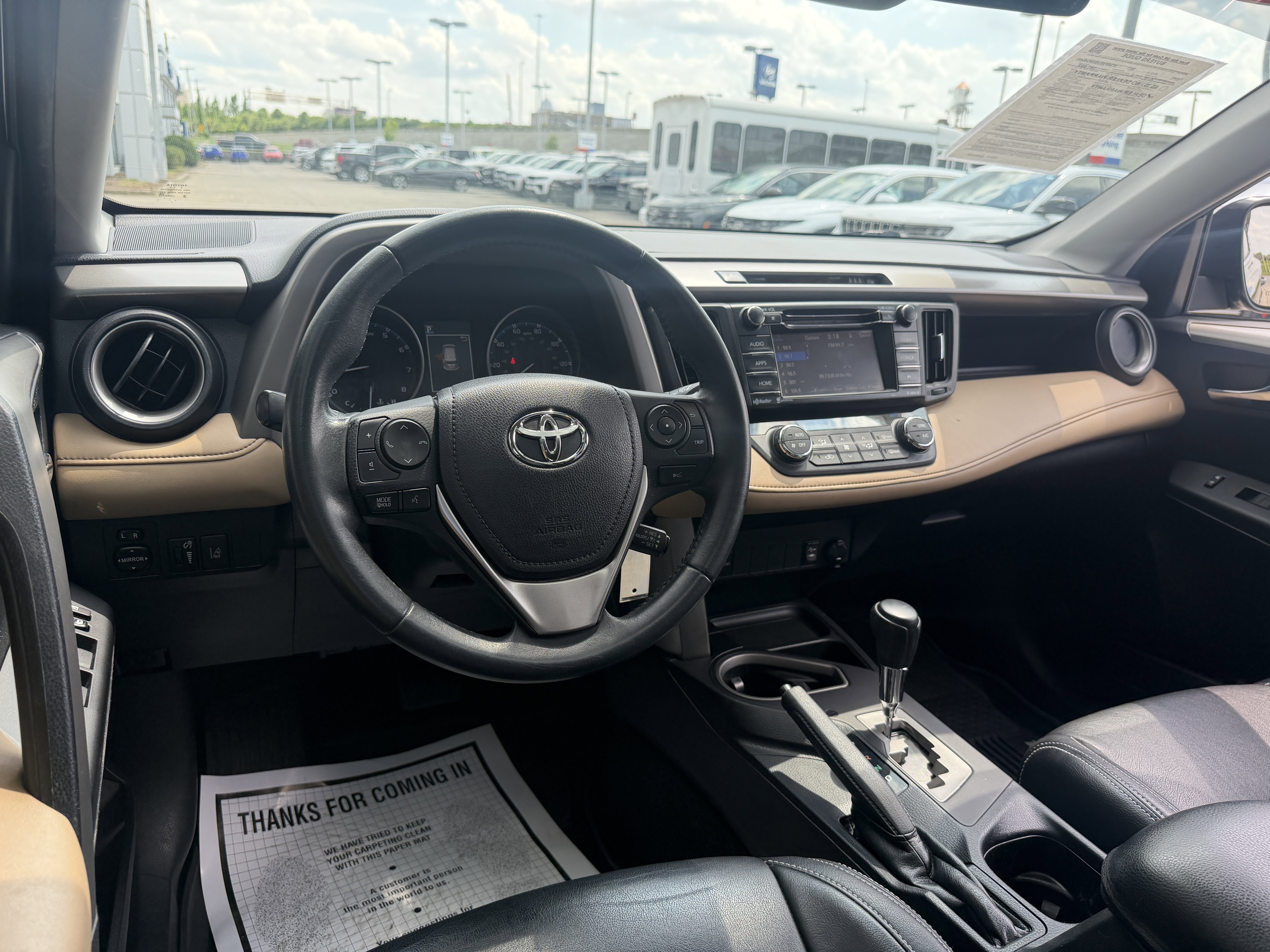 Used 2017 Toyota RAV4 XLE FWD image 27