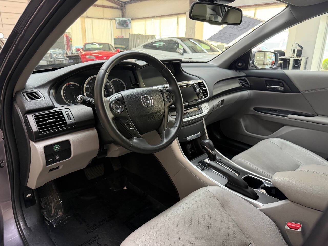 Used 2015 Honda Accord EX-L image 19