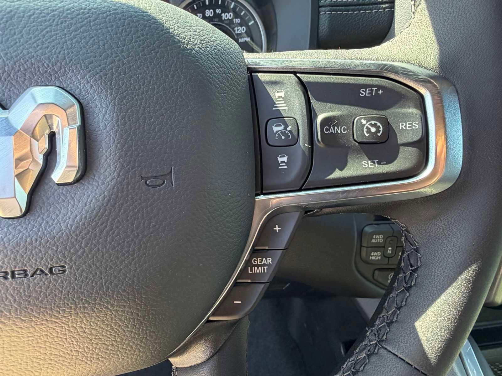 New 2026 RAM 1500 Laramie AWD/4WD image 39