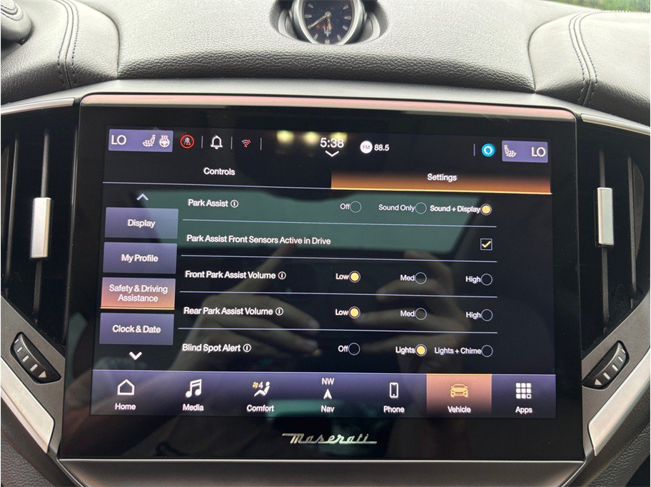 Used 2021 Maserati Ghibli S RWD image 30