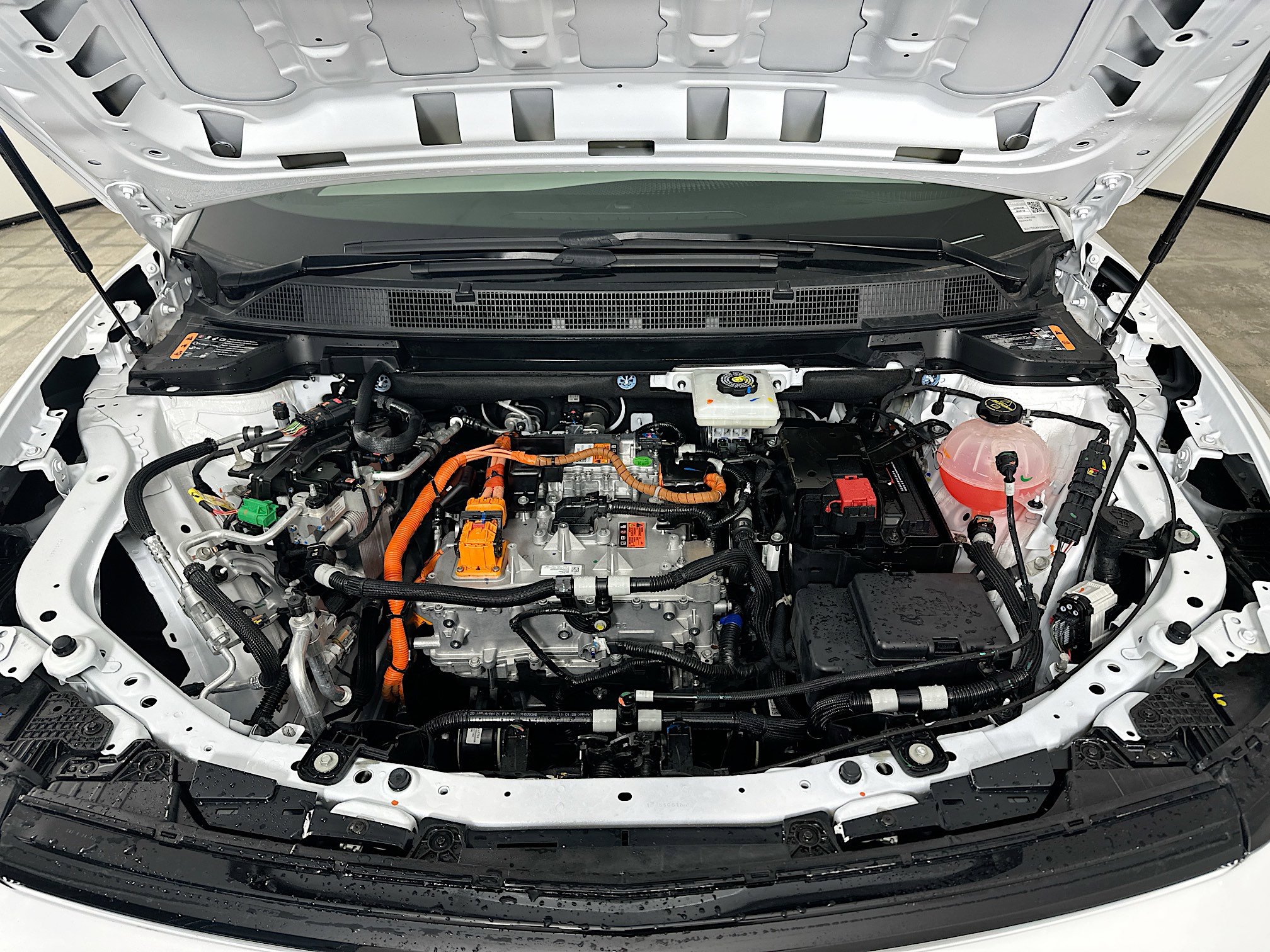 Used 2025 Chevrolet Equinox EV LT image 33