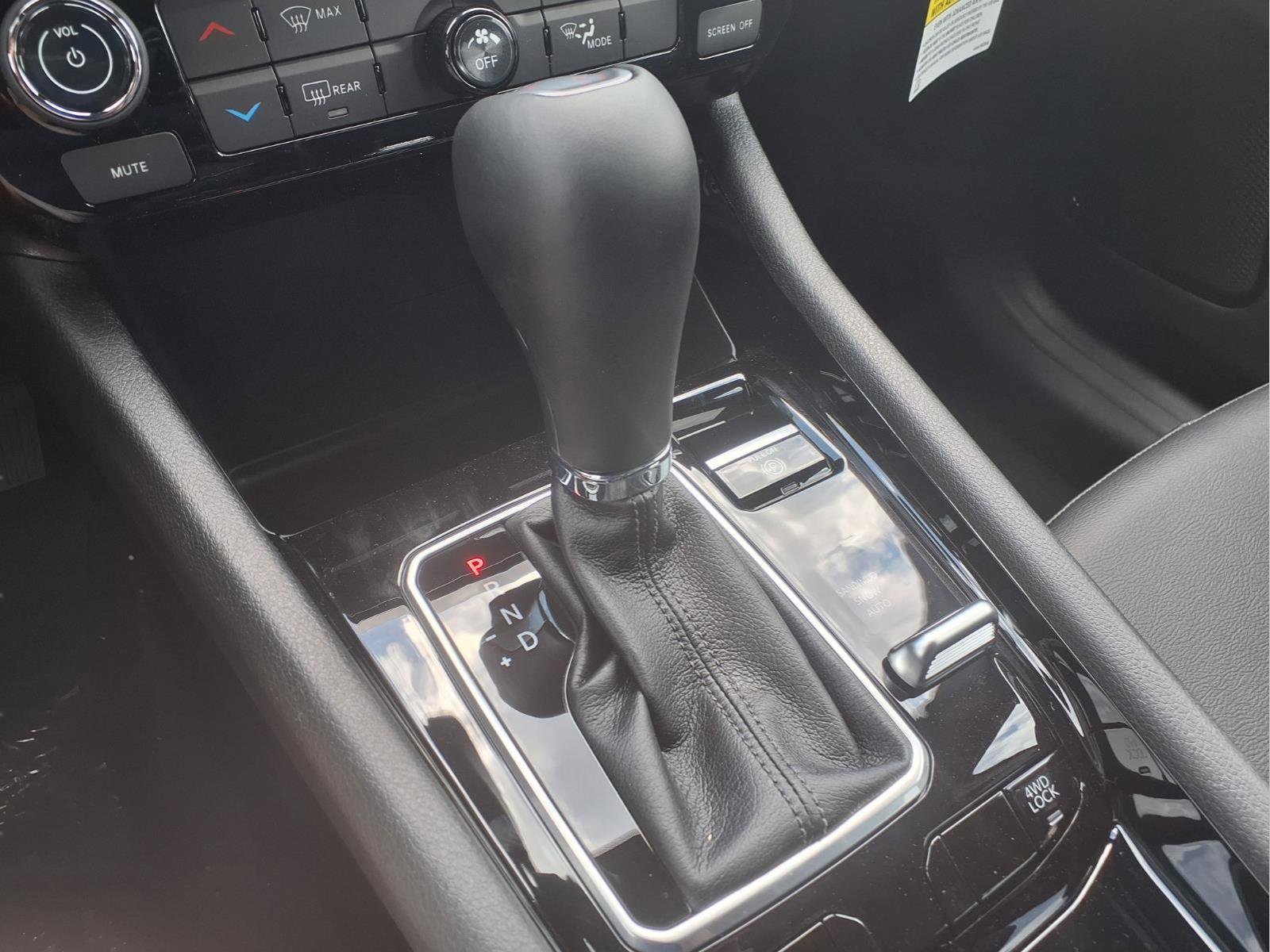 New 2026 Jeep Compass Latitude image 14