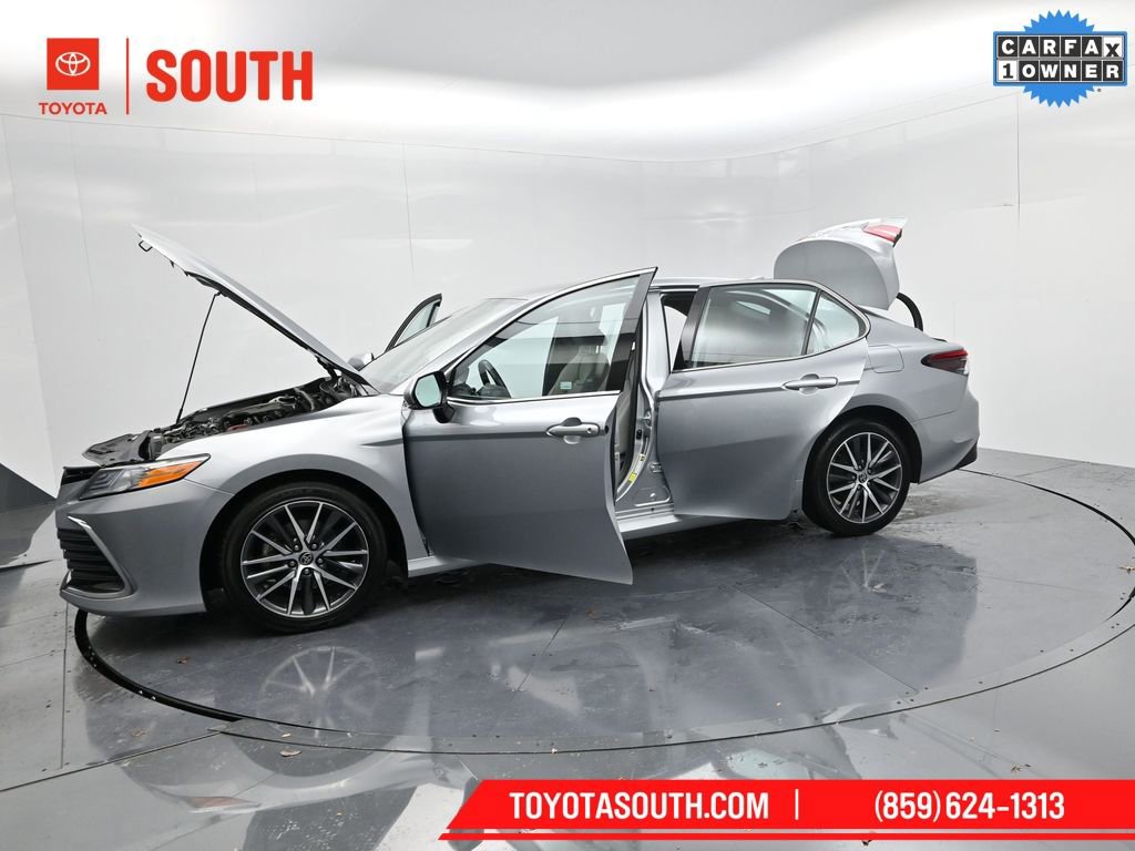 Used 2023 Toyota Camry XLE image 63