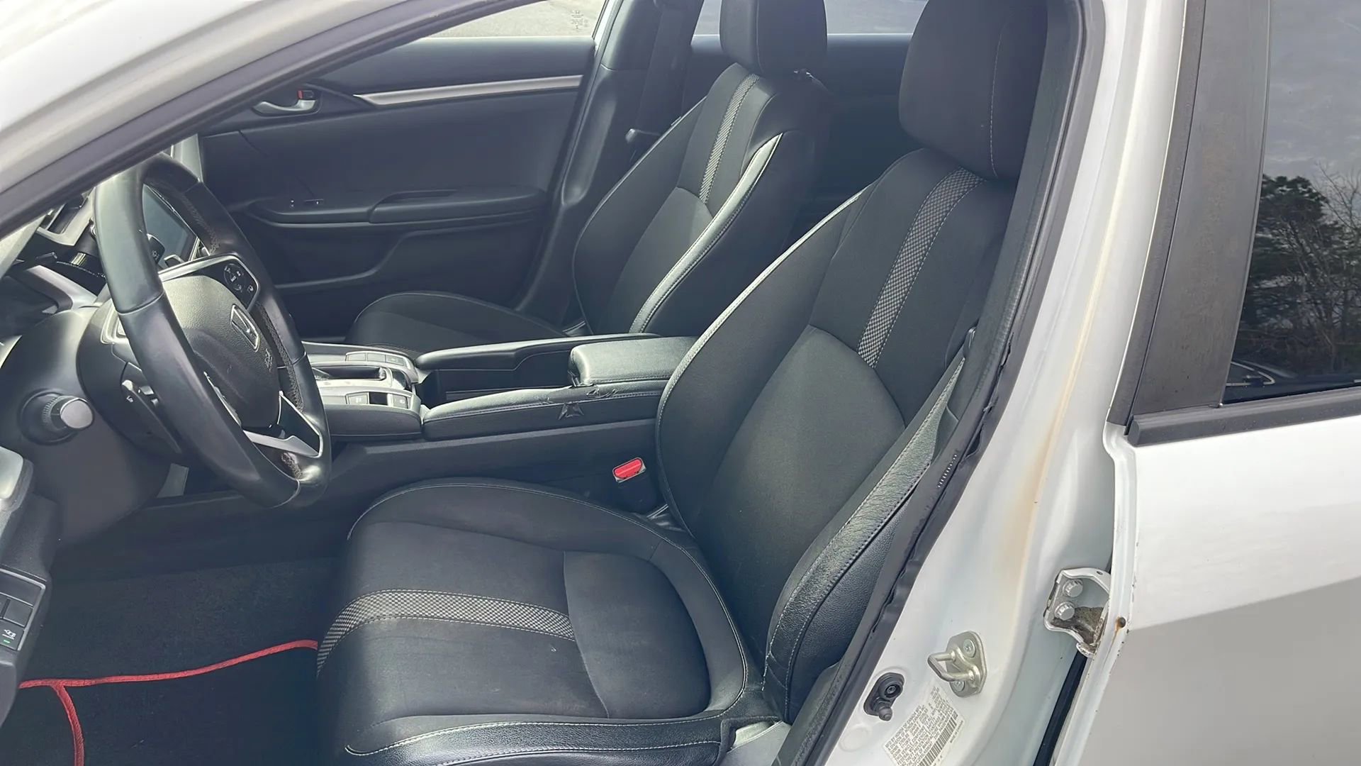 Used 2020 Honda Civic Sport image 22