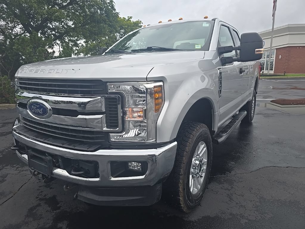 Used 2019 Ford F250 XLT w/ XLT Value Package AWD/4WD image 2