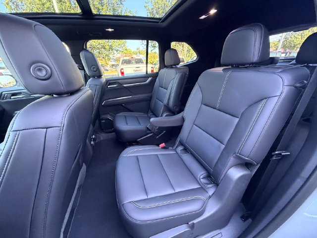 Used 2026 GMC Acadia Elevation w/ Black Edition FWD image 16