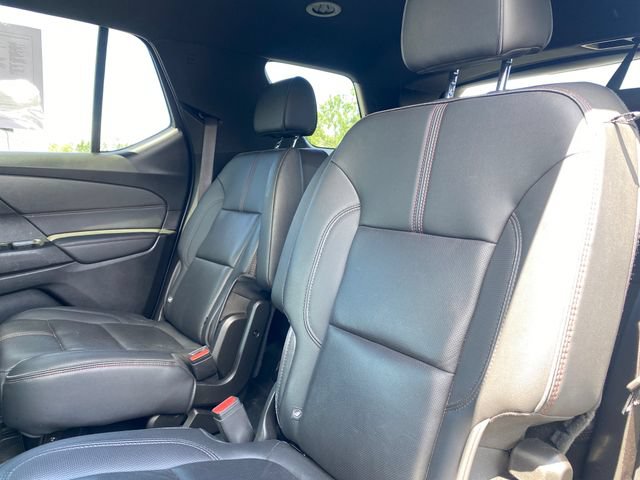 Used 2023 Chevrolet Traverse RS w/ LPO, Floor Liner Package FWD image 18