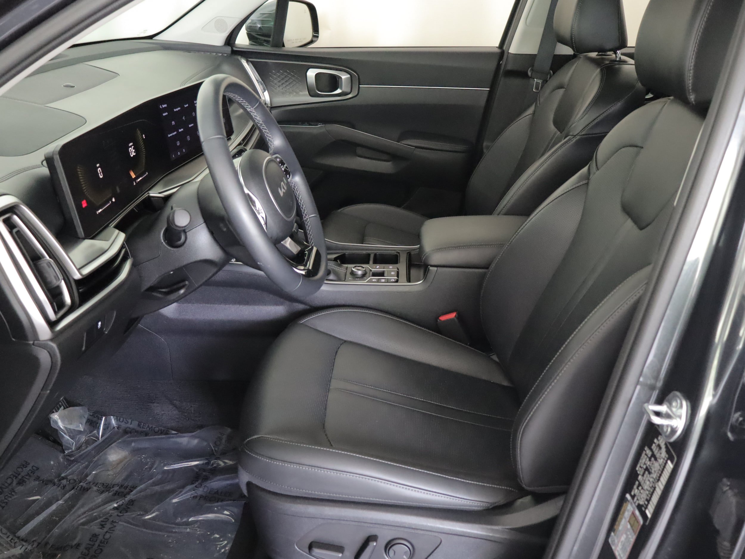 Used 2024 Kia Sorento S w/ Panoramic Sunroof Package AWD/4WD image 8