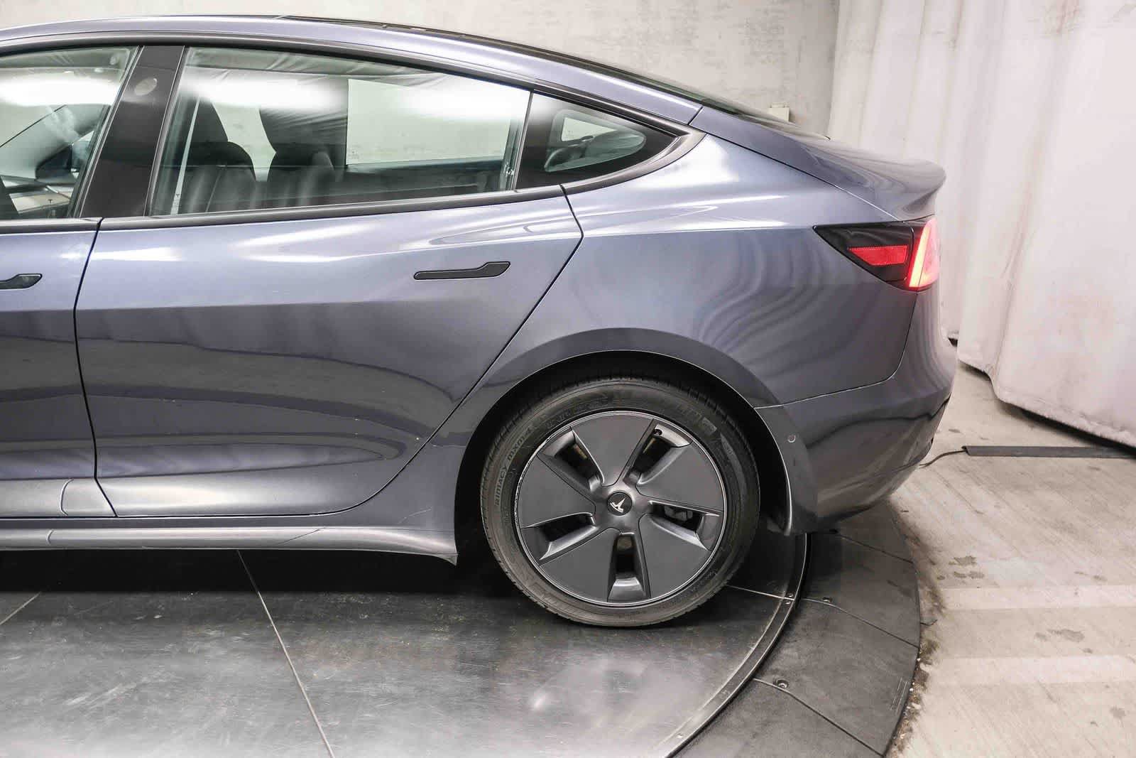 Used 2022 Tesla Model 3 Long Range AWD/4WD image 8