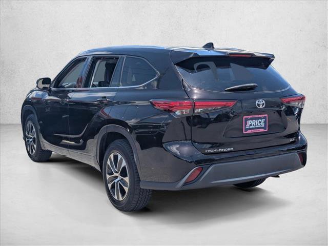 Used 2021 Toyota Highlander XLE FWD image 8