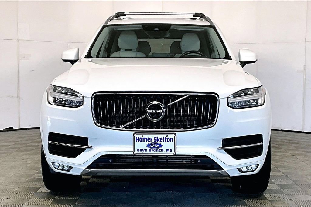 Used 2017 Volvo XC90 T6 Momentum w/ Vision Package image 3