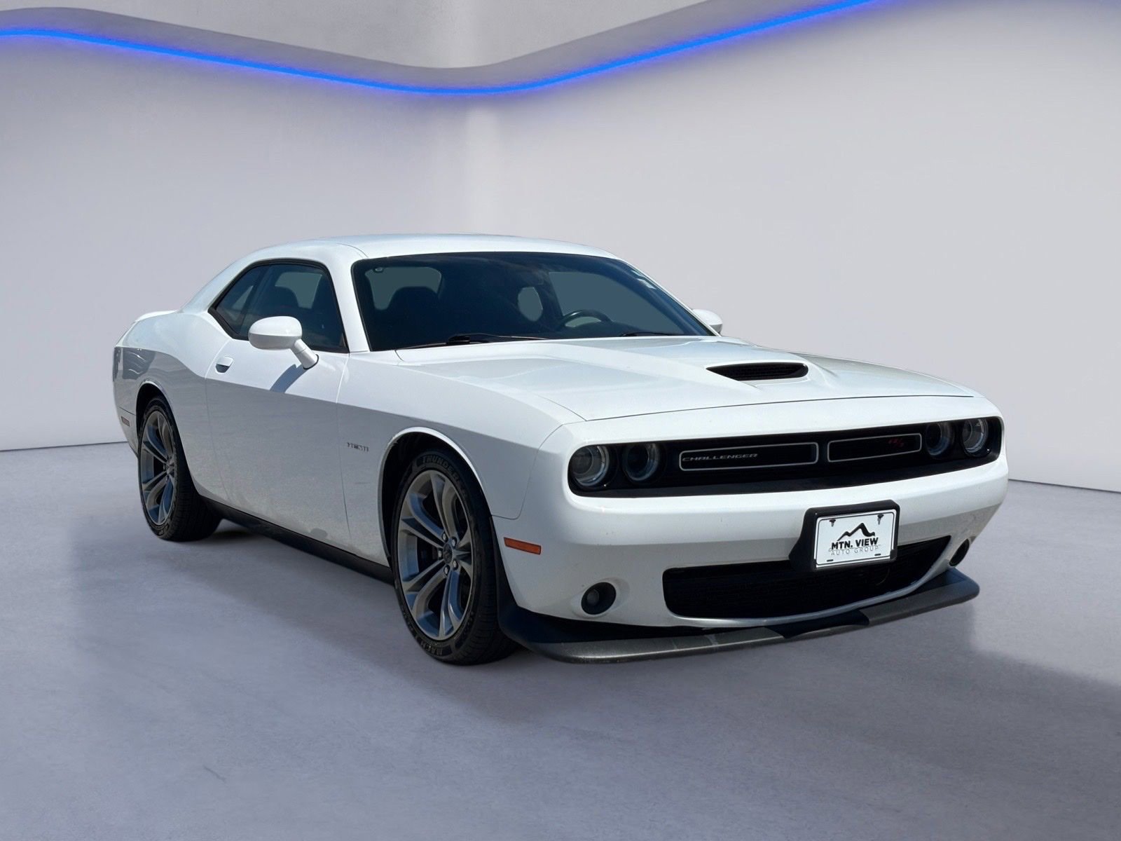 Used 2020 Dodge Challenger R/T RWD image 9