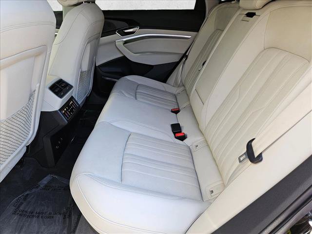 Certified 2024 Audi Q8 e-tron Premium Plus w/ Premium Plus Package AWD/4WD image 23