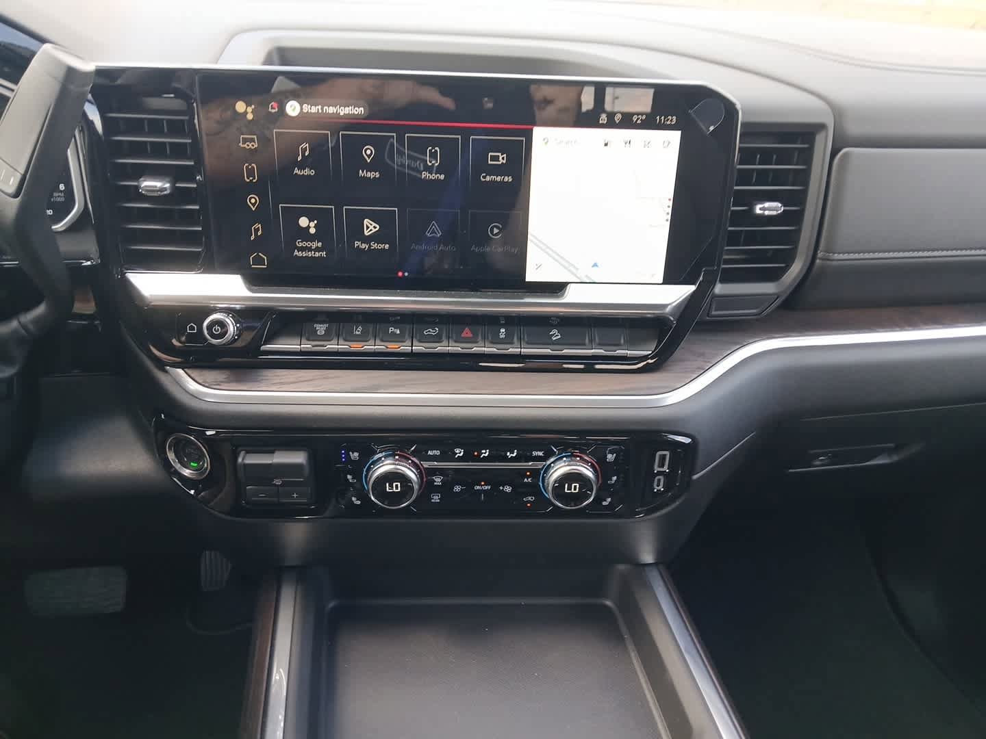 New 2026 GMC Sierra 2500 SLT w/ SLT Premium Package AWD/4WD image 38