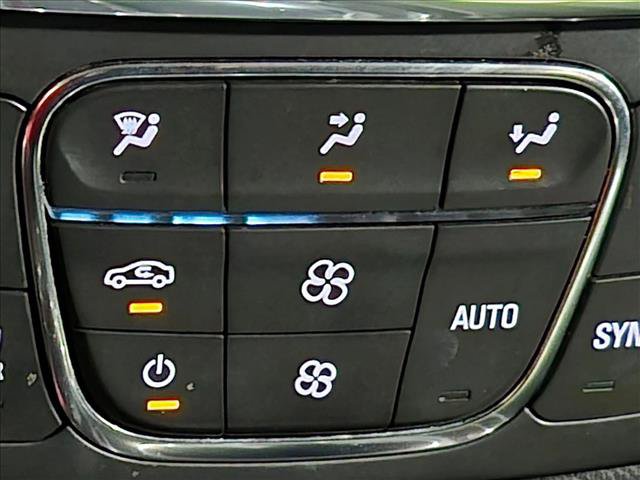 Used 2020 Chevrolet Traverse LT FWD image 9