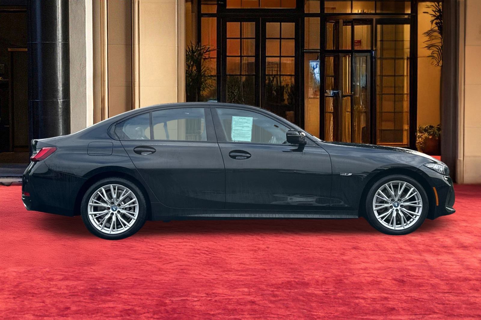 Used 2023 BMW 330e w/ Convenience Package image 9