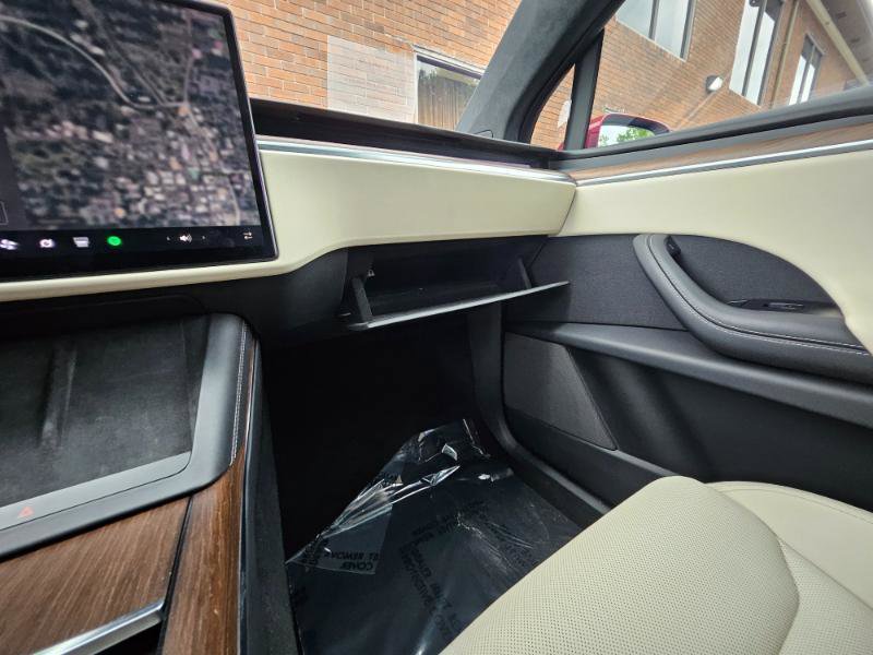 Used 2023 Tesla Model X AWD/4WD image 57